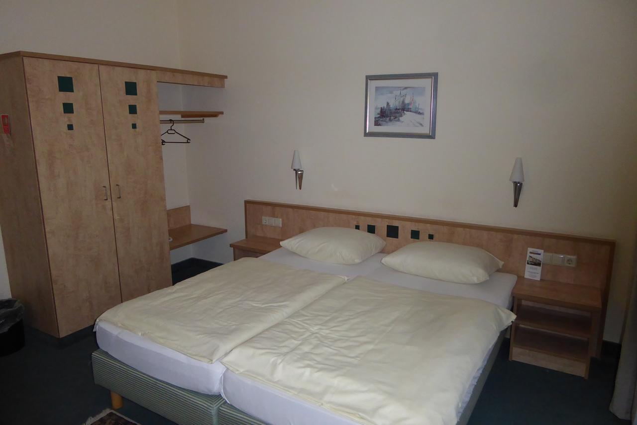 Hotel Ring Park Buchen  Zewnętrze zdjęcie