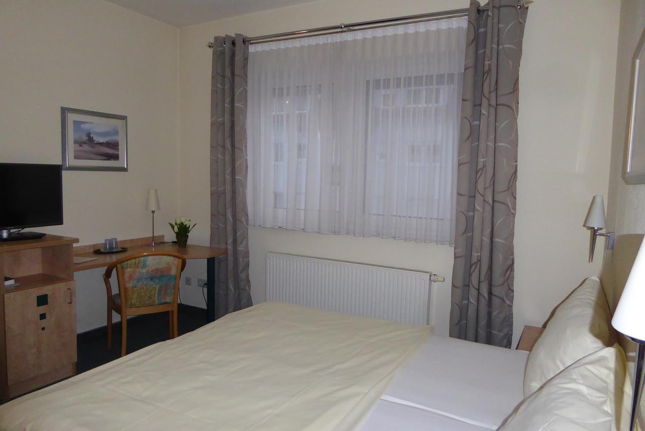 Hotel Ring Park Buchen  Zewnętrze zdjęcie